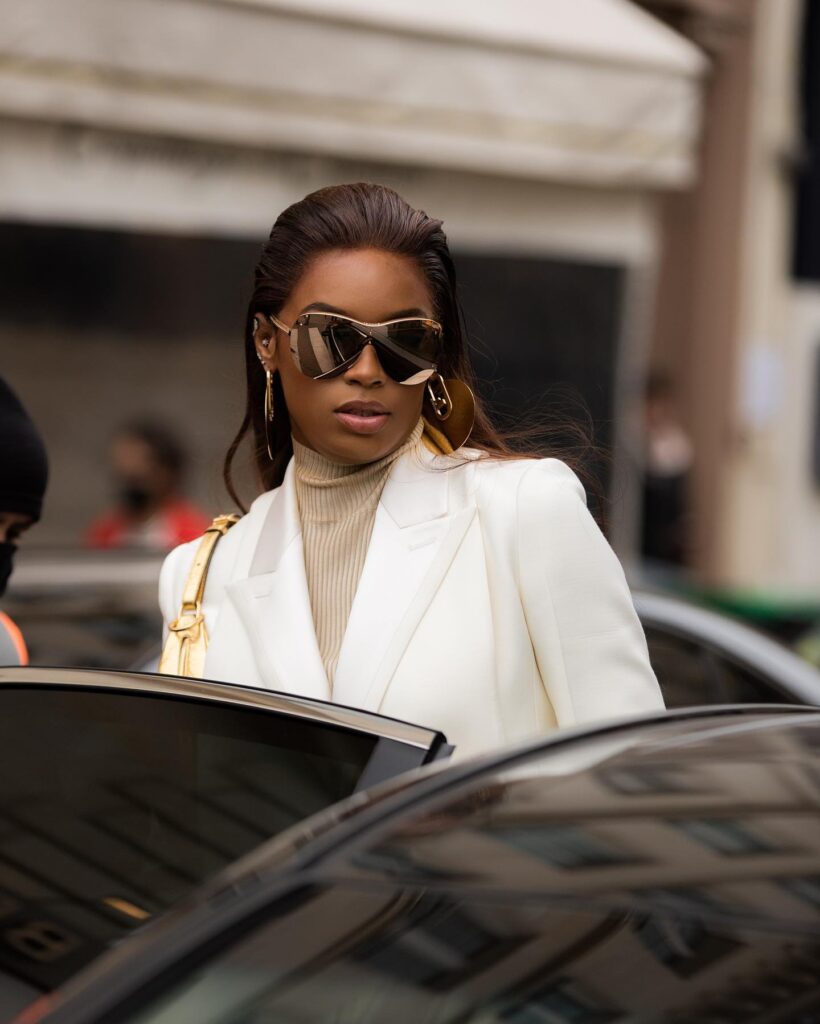 La Fortune de Didi Stone : Le Nouveau Phénomène de la Mode 3 La Fortune de Didi Stone